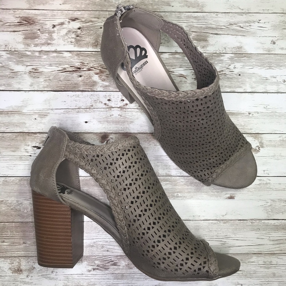 Fergalicous | Heels - Picture 3 of 5